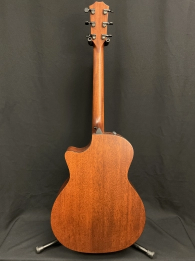 Taylor Guitars - 324CE 5