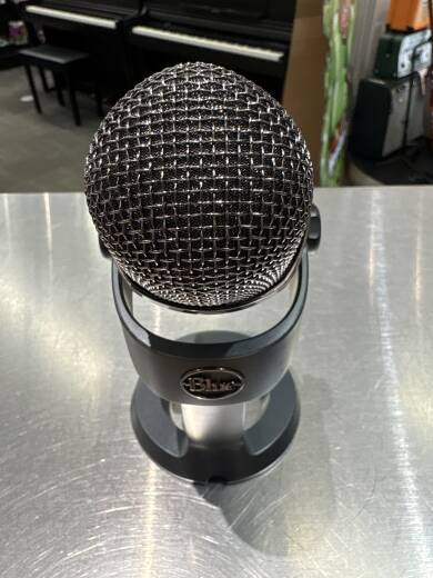 Blue - Yeti Microphone 2