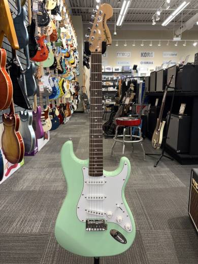 Squier FSR Affinity Series Stratocaster, Laurel Fingerboard