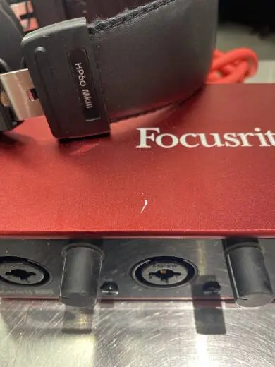 Focusrite - SCARLETTSTUDMK3 2