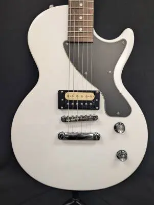 Epiphone - Pro 1 Les Paul - White 2