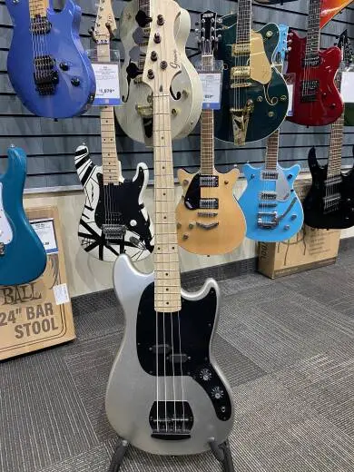 GROOVE MG2030 MUSTANG BASS