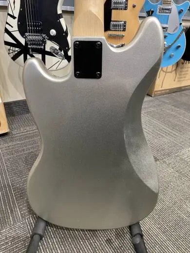 GROOVE MG2030 MUSTANG BASS 2