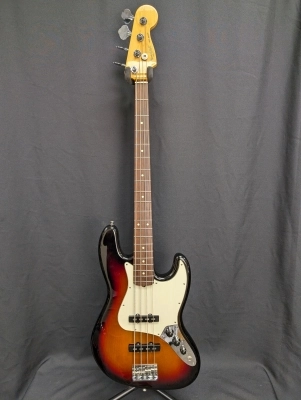 Fender - Am Pro J Bass - 3-Tone Sunburst