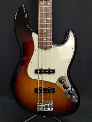 Fender - Am Pro J Bass - 3-Tone Sunburst 2