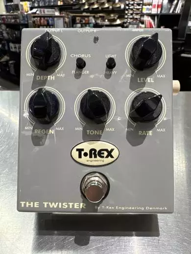 T-Rex Engineering - THE TWISTER