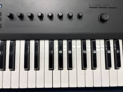 Gear Hunter | Native Instruments - KONTROL A61