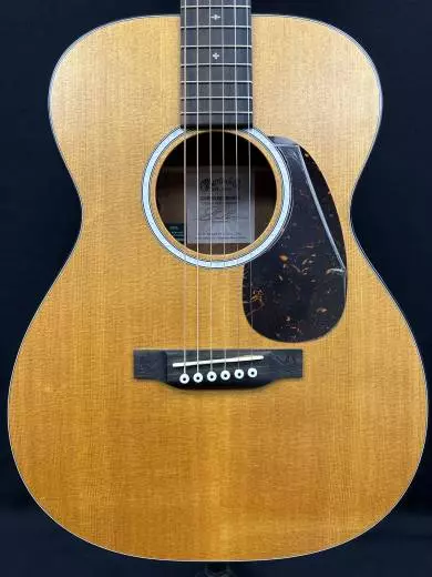 Store Special Product - Martin Guitars - 000JR-10E SM