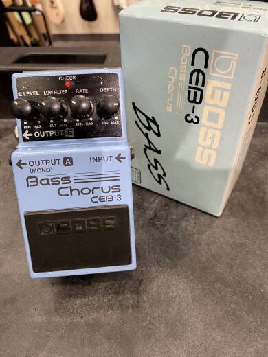 BOSS Bass Chorus | Long & McQuade