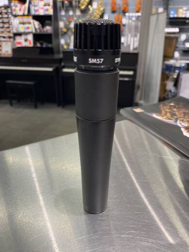SHURE ( シュア ) SM57 SHURE (シュアー)SM57 シュア 【 イオンモール福岡店 】 | 島村楽器