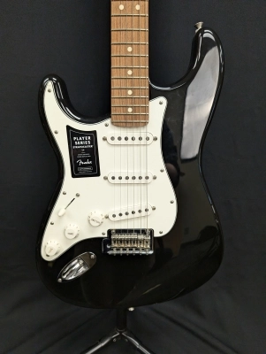 Fender - Player Strat LH PF Black 2