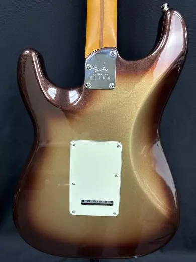 Fender - American Ultra Stratocaster Mocha Burst 2