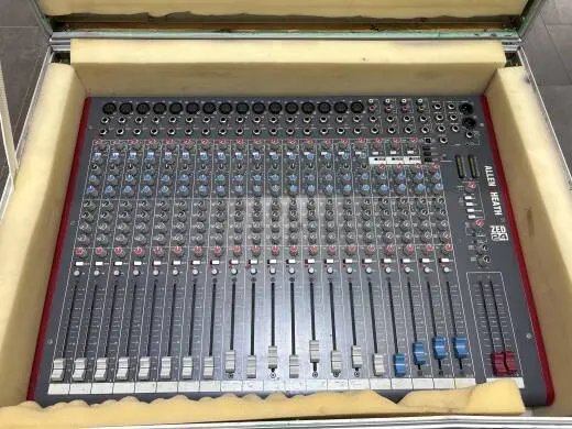 Allen & Heath - ZED-24 Mixer