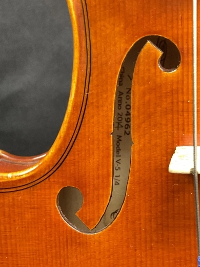 Yamaha - V5SC 1/4 Violin 3