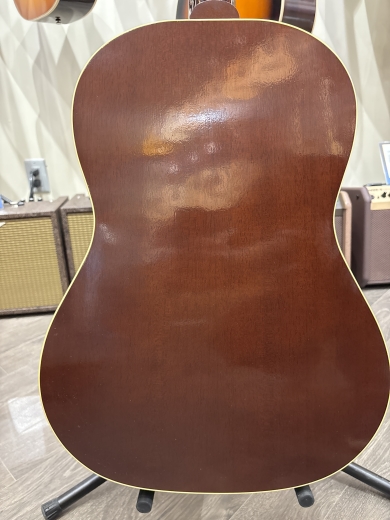 Gibson - 1942 Banner LG-2 2