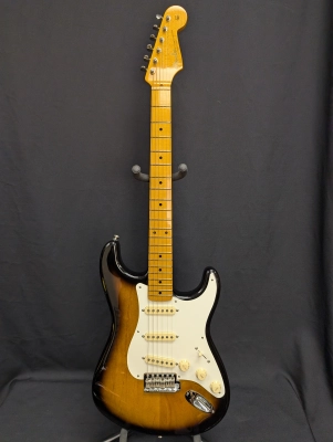 Fender - Eric Johnson Stratocaster 2-tone Sunburst