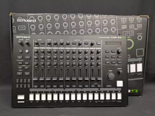 Roland - TR-8S