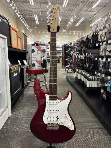 Yamaha - Pacifica