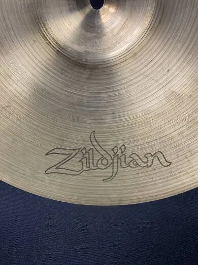 ZILDJIAN MADE IN CANADA 16