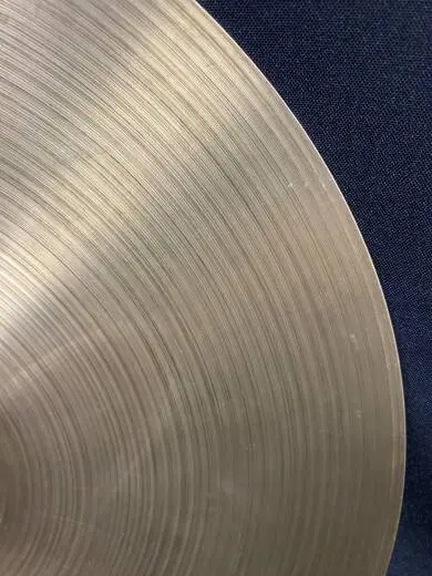 ZILDJIAN MADE IN CANADA 16