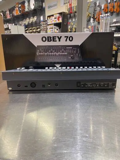 Chauvet DJ - OBEY70 2