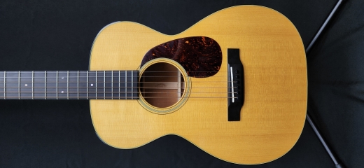 Martin Guitars - 0-18 2