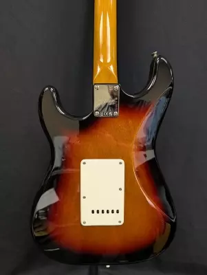 Squier - Classic Vibe 60's Stratocaster - 3-Tone Sunburst 2