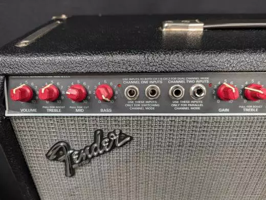 Fender - The Twin W/Red Knobs 2