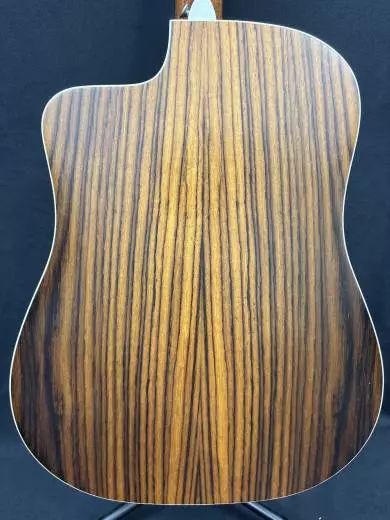 Taylor Guitars - 210CE 2