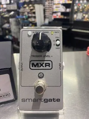 MXR - SMART GATE NOISE SUPRESSOR 2