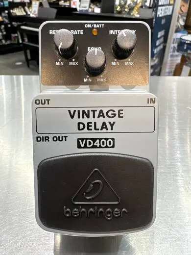 Behringer - VD4 Vintage Delay