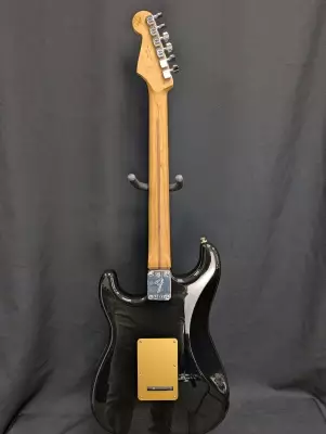 Fender - Player Strat Roasted Maple Neck - Black 4