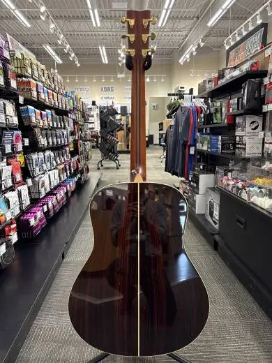 Store Special Product - Yamaha - LL16ARE