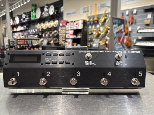 BOSS ES-5 Boss Effects Switching System | Long & McQuade BOSS ES-5 Boss Effects Switching System | Long & McQuade