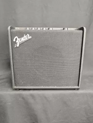 Store Special Product - Fender - Mustang LT25