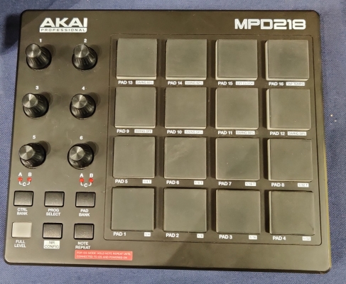 Akai - MPD218