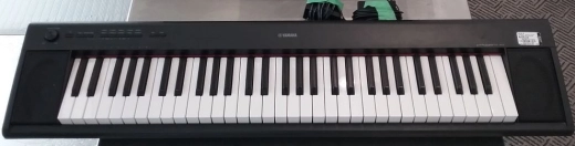 Yamaha - NP12 B