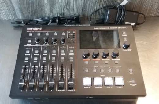 ROLAND SR-20HD DIRECT STREAMING AV MIXER