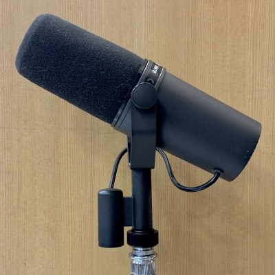 Shure - SM7B Dynamic Broadcast Mic 2