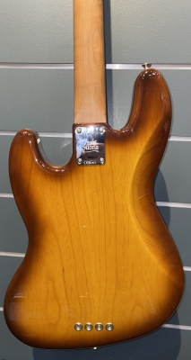 Store Special Product - Fender - Suona Thinline Bass