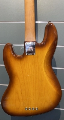 Fender - Suona Thinline Bass 4