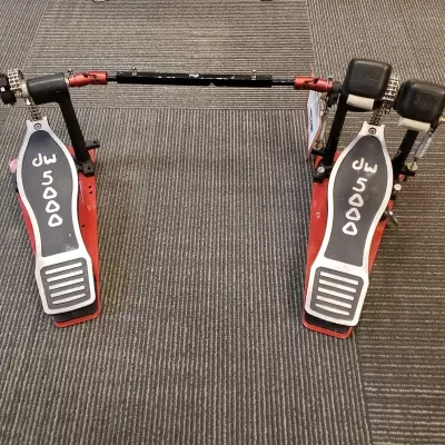 DW 5000 ACCEL. SOLID FOOTBOARD DOUBLE PEDAL