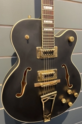 Gretsch Guitars - G5191BK Tim Armstrong Electromatic Hollow Body 3