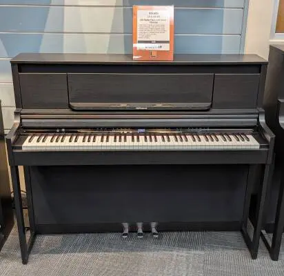 Roland - LX-6 Digital Piano