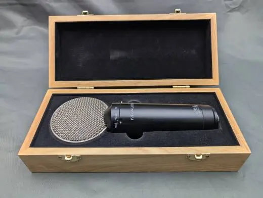 M-AUDIO LUNA II FET CONDENSER MICROPHONE