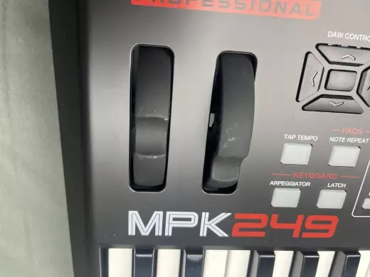 Akai - MPK249 6