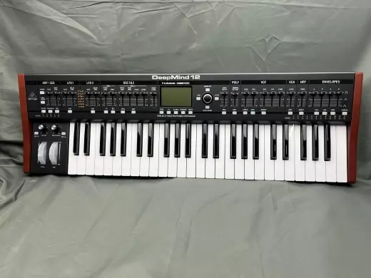 Behringer - DEEPMIND 12 2