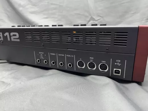 Behringer - DEEPMIND 12 2
