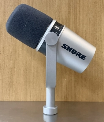 Shure - MV7-S USB & XLR Broadcast Mic 2