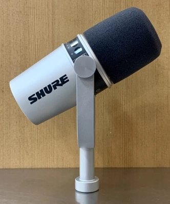 Shure - MV7-S USB & XLR Broadcast Mic